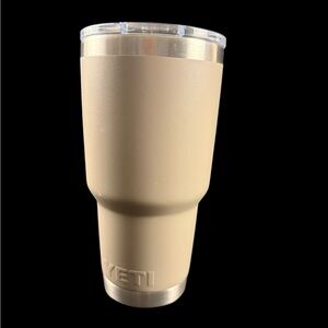Yeti Rambler Matte Gray Stainless Steel Tumbler 30oz Preowned Dishwasher Safe.